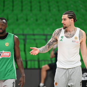 Τα παράπονα της κυρίας Γκραντ: Τζέριαν και Χουάντσο άφησαν τα παιδιά του Αμερικανού να ξενυχτίσουν!