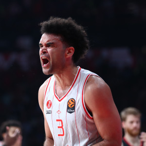 Κάνει «Μίδα» τον Μπράιαντ η Χάποελ: Του προσφέρει μισθό... Μίτσιτς!