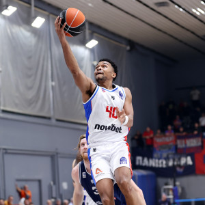 Ο Πανιώνιος «κατάπιε θάλασσα» ξανά στην τέταρτη περίοδο και ηττήθηκε από την Νίνερς Τσέμνιτζ