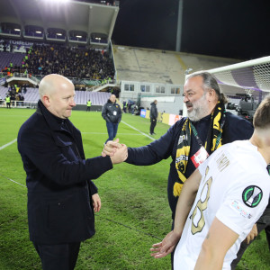 «Ψηλώνει» ξανά