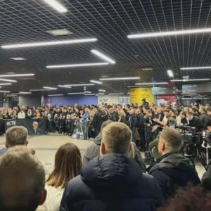 Υποδοχή... ήρωα για τον Ομπράντοβιτς στο Βελιγράδι