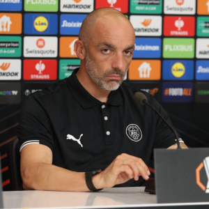 Απίθανο σκηνικό στο Ισραήλ: Οπαδοί της Μακάμπι επιτέθηκαν στο σπίτι του προπονητή της ομάδας (video)