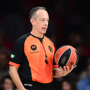 Οι διαιτητές του Ερυθρός Αστέρας - Ολυμπιακός