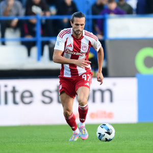 Ο κομβικός Γιαζίτζι που... εκμεταλλεύεται κάθε ευκαιρία και δίνει πολύτιμες λύσεις στον Ολυμπιακό