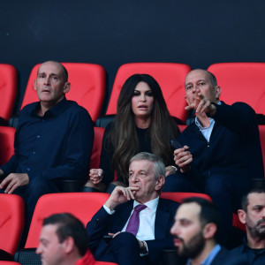 Η πρέσβειρα των ΗΠΑ Κίμπερλι Γκίλφοϊλ ξανά στο ΣΕΦ μαζί με τους αδερφούς Αγγελόπουλους (video)