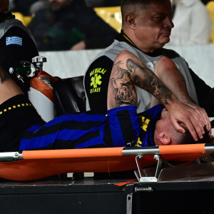 Κάκωση στο μετατάρσιο ο Αλφαρέλα, στο γύψο το πόδι του