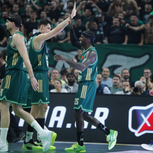 Το αδιανόητο τρίτο δεκάλεπτο του Παναθηναϊκού που «τελείωσε» την Παρτίζαν: Σερί 25-6 και απίθανη άμυνα