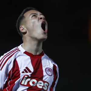 Το δοκάρι του Ολυμπιακού με τον Βασιλακόπουλο (video)