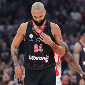 EuroLeague By night: Ιωάννου, Μπουρούσης και Ασπρούλιας για την ήττα του Ολυμπιακού στο Βελιγράδι (video)