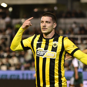 Ο Γιόβιτς υπέγραψε με χατ τρικ τη νίκη της ΑΕΚ στην ντερμπάρα της χρονιάς!