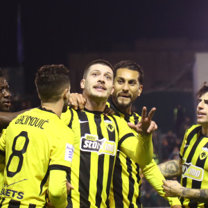 Ο Γιόβιτς υπέγραψε με χατ τρικ τη νίκη της ΑΕΚ στην ντερμπάρα της χρονιάς!