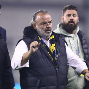 Ο Μάριος Ηλιόπουλος διέσχισε όλο το γήπεδο για να πάει στα αποδυτήρια της ΑΕΚ