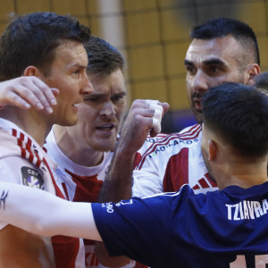 Ο Ολυμπιακός  επικράτησε του Παναθηναϊκού και πέρασε στον τελικό του League Cup «Νίκος Σαμαράς»