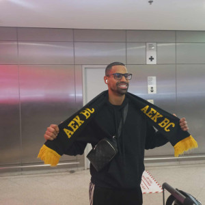 Ο Κλαβέλ έφτασε στην Ελλάδα για την ΑΕΚ