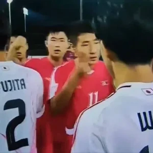 Απίστευτο: Οι παίκτες της Ιαπωνίας δέχτηκαν... επίθεση από τους Βορειοκορεάτες πριν από ματς (video)