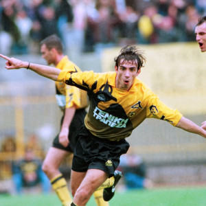 Ο Βασίλης Μπορμπόκης στη Νέα Φιλαδέλφεια για φωτογραφίες και αυτόγραφα με τον κόσμο πριν τον Άρη