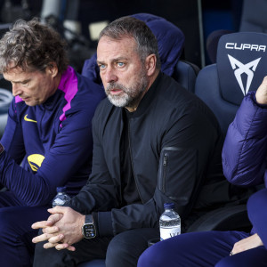 «Μια ανησυχητική εικόνα» - Γιατί ο Φλικ ήταν βουρκωμένος στον πάγκο και τι είπε με τον Ραφίνια (video)