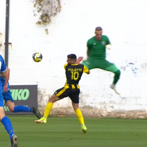 Αποβλήθηκε ο Γκαραβέλης της Νίκης Βόλου έπειτα από δολοφονικό μαρκάρισμα στον Πολέτο (video)