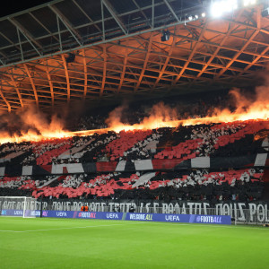 Χάος στη Νις: Οπαδοί επιτέθηκαν σε ποδοσφαιριστές και τεχνικό διευθυντή