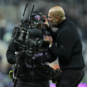 Δεν πήρε καθόλου καλά την ήττα και ξέσπασε σε έναν καμεραμάν ο Γκουαρδιόλα (photos)