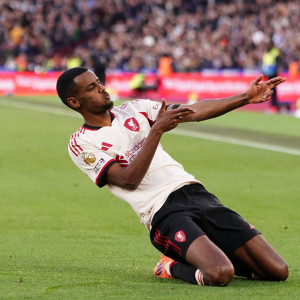 Παρθενικό γκολ για Τζίμα και νίκη για Μπράιτον - Η Λίβερπουλ «άλωσε» το Λονδίνο με το «πρώτο» του Ίσακ