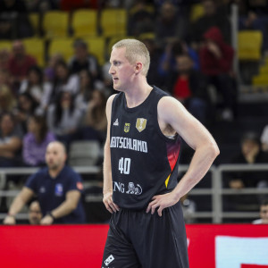 Με όνομα βαρύ σαν ιστορία: Ο Κόλιν Βελπ στον δρόμο που χάραξε ο πατέρας του Κρίστιαν