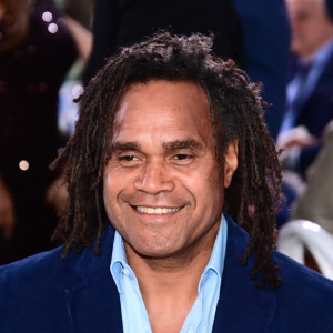 Σπουδαία διάκριση για τον Καρεμπέ - Τιμήθηκε με το βραβείο Golden Foot Legend