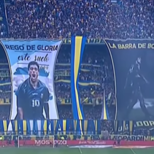 Όλες οι στιγμές στο γήπεδο της Μπόκα για τον Ντιέγκο Μαραντόνα όπως μεταδόθηκαν από το Athletiko (video)