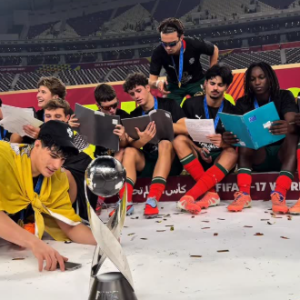 Η Κ17 της Πορτογαλίας σήκωσε το Μουντιάλ… και μετά έβγαλε τα βιβλία (video)