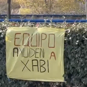 Σε απόγνωση οι οπαδοί της Ρεάλ: «Ομάδα, βοήθησε τον Αλόνσο» (video)