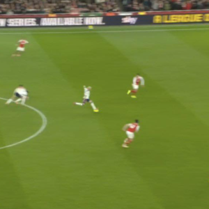 Απίθανο γκολ του Ριτσάρλισον από το κέντρο στο ντέρμπι του Λονδίνου (video)