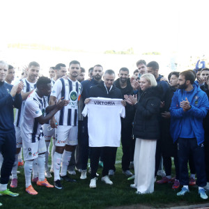 Η ξεχωριστή κίνηση της ΠΑΕ Ηρακλής στον Βίγκνεβιτς για τον θάνατο του εγγονιού του (photos)