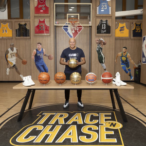 Νίκος Γκάλης: Η πρώτη σειρά υπογεγραμμένων συλλεκτικών αντικειμένων του!