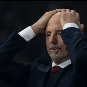 «Καρφιά» Ομπράντοβιτς για διαιτησία: «Πρέπει να έχουν τα ίδια κριτήρια»