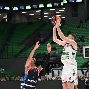 Ασύλληπτος Ρογκαβόπουλος: 40 πόντοι και ρεκόρ τριπόντων στη Stoiximan GBL με 12 εύστοχα σουτ! (video)