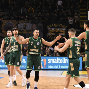 «Ομοβροντία» τριπόντων του Παναθηναϊκού στα Λιόσια και 65 πόντοι σε ένα ημίχρονο κόντρα στην ΑΕΚ (videos)
