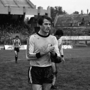 Οταν ο Μπάγεβιτς έκανε ντεμπούτο με την ΑΕΚ το 1977