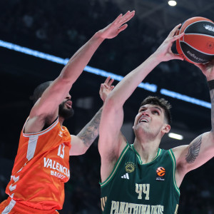 Β. Ιωάννου, Γ. Μπουρούσης και Θ. Ασπρούλιας για την ήττα του Παναθηναϊκού από τη Βαλένθια (video)