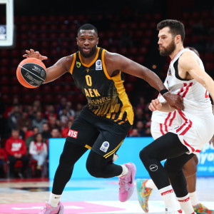 Ο Γκρέι έδειξε ηγετική παρουσία στην ΑΕΚ: Έπαιξε με μισή προπόνηση κόντρα στον Ολυμπιακό