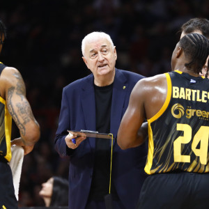 Κοίταξε στα μάτια Ολυμπιακό και ατυχίες και έστειλε... μηνύματα