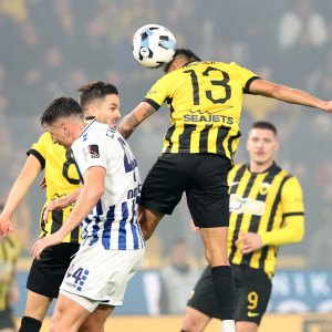 Με όμορφη κεφαλιά του Πινέδα το 1-0 της ΑΕΚ (video)