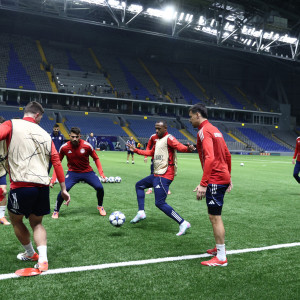 Στην «Αστάνα Αρένα» ο Ολυμπιακός - Εικόνες από την προπόνηση των «ερυθρολεύκων»