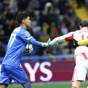 Αποθέωσαν τον τερματοφύλακα της Καϊράτ, Μπιανκόν και Ζέλσον: «Είναι τρελός, μας δημιούργησε πάρα πολλά προβλήματα»