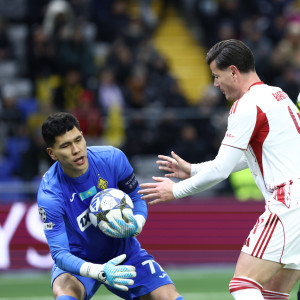 Αναρμπέκοφ, ο κέρβερος της Καϊράτ που πάλευε μόνος του κόντρα στον Ολυμπιακό