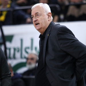 Αποβλήθηκε ο Σάκοτα με δύο τεχνικές ποινές κόντρα στη Λεβίτσε