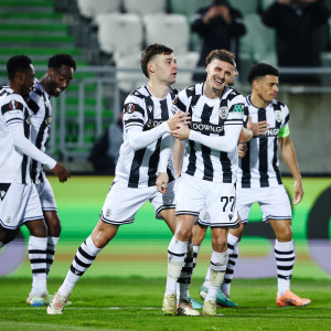 Ο Μύθου «λύτρωσε» τον ΠΑΟΚ στο φινάλε - Πολύτιμος βαθμός για τους «ασπρόμαυρους» στο θρίλερ με τη Λουντογκόρετς