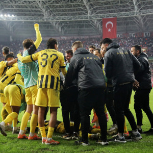 Η ΑΕΚ «κάρφωσε» τη σημαία της σε χώματα ιερά