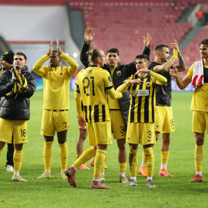 Επιστροφή για την ΑΕΚ με πολλά χαμόγελα, τα άπαντα του Νότη, UNO και ρεπό