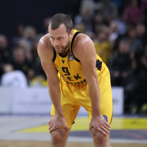 Με... μισή ομάδα στην Ουγγαρία η ΑΕΚ: Εκτός με ίωση οι Σίλβα και Λεκαβίτσιους