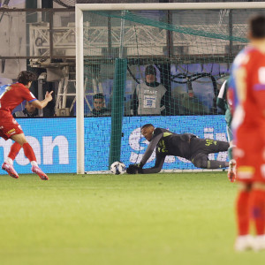 Ο Λαφόν αποκρούει το πέναλτι του Λάμπρου και «σώζει» τον Παναθηναϊκό (video)